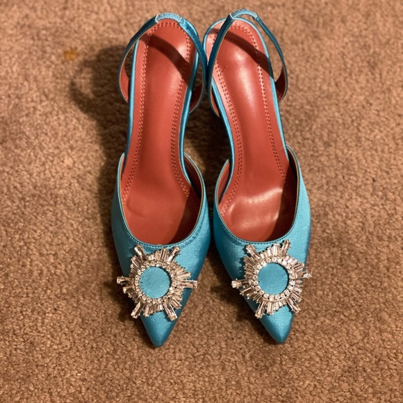 Crystal pointy toe sling backs in blue Satin BNWOT - Picture 3 of 9